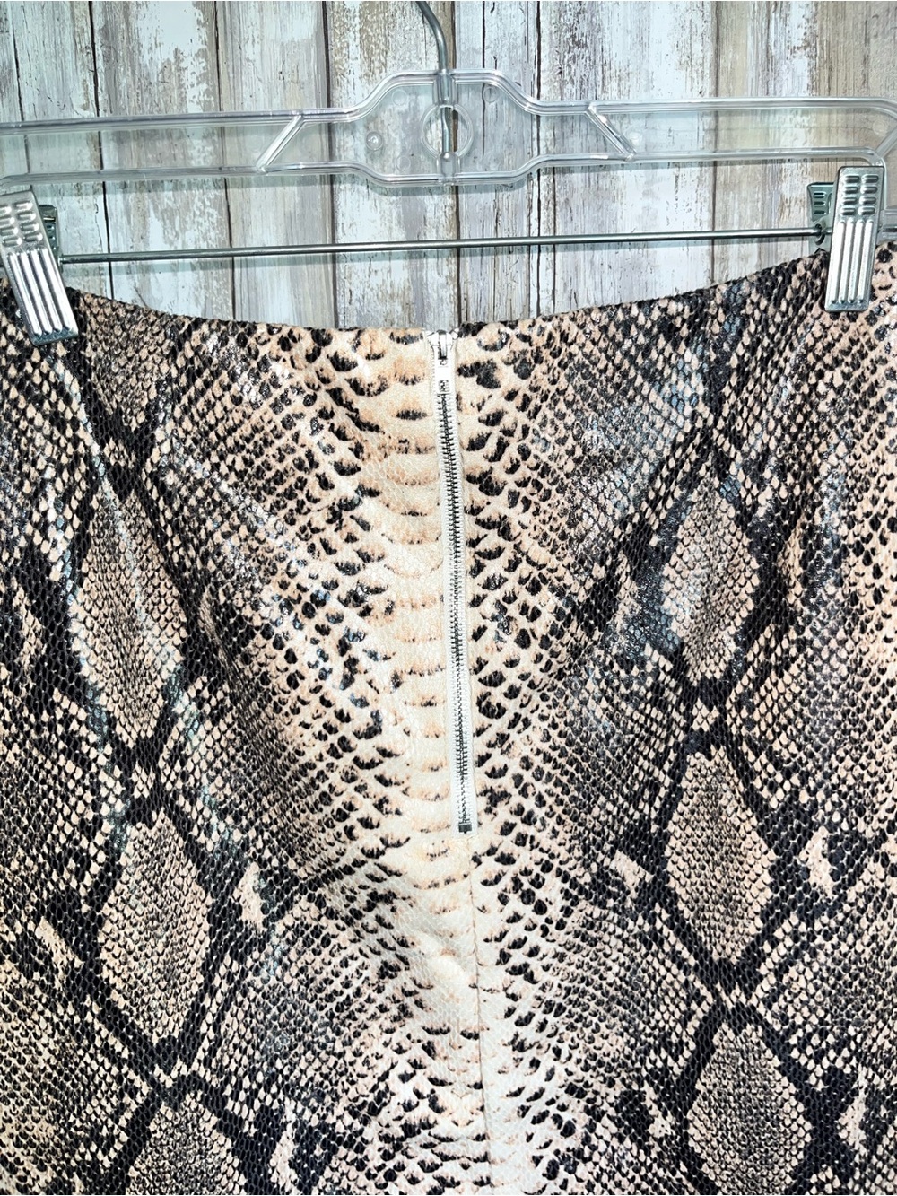 Entro Snake Print Mini Skirt Size Medium Neutral Python Print Boutique - Picture 3 of 4